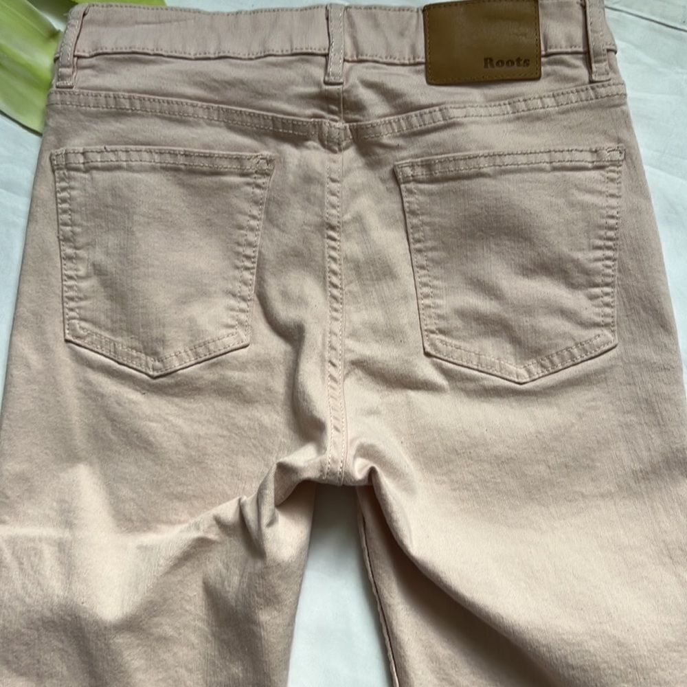 ⭐️ROOTS Skinny Jeans⭐️ - Picture 7 of 8